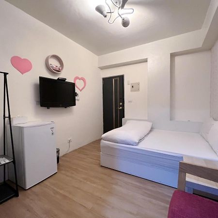 Fengchia Fun House Appartement Taichung Buitenkant foto