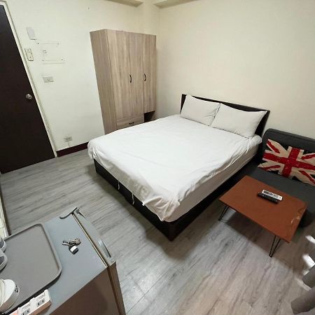 Fengchia Fun House Appartement Taichung Buitenkant foto