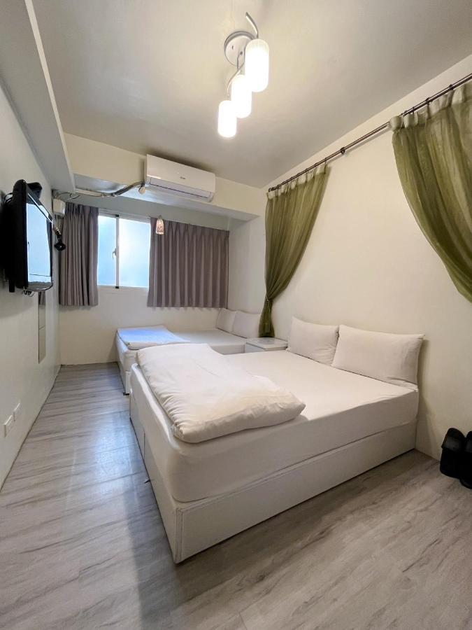 Fengchia Fun House Appartement Taichung Buitenkant foto