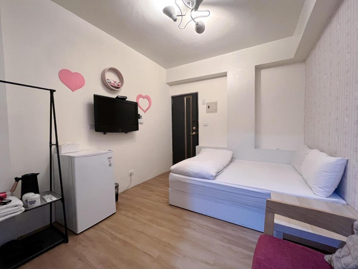 Fengchia Fun House Appartement Taichung Buitenkant foto