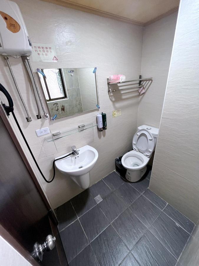 Fengchia Fun House Appartement Taichung Buitenkant foto