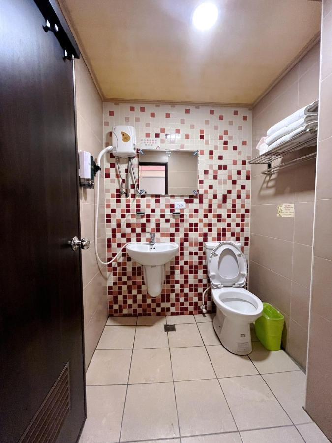 Fengchia Fun House Appartement Taichung Buitenkant foto