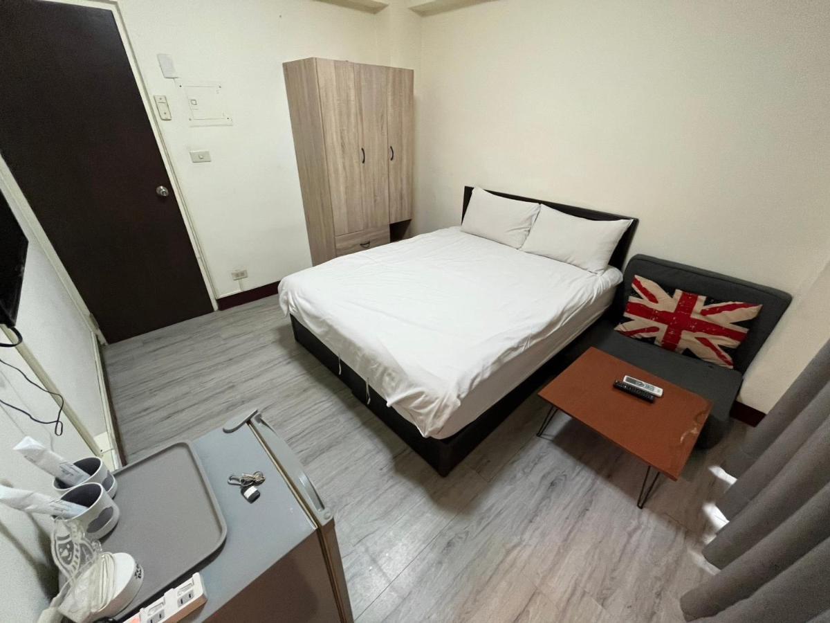 Fengchia Fun House Appartement Taichung Buitenkant foto